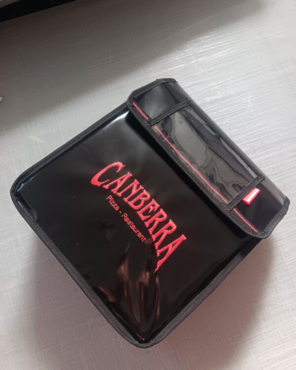 Αδιάβροχος Σάκος Πίτσας Μήκος 35εκ, Ύψος 17εκ, Πλάτος 35εκ με χωρητικότητα 3 πίτσες