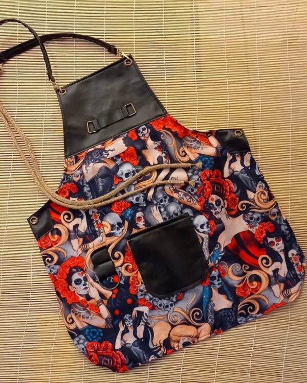 Ποδιά Barista Premium "Lady Tattoo"